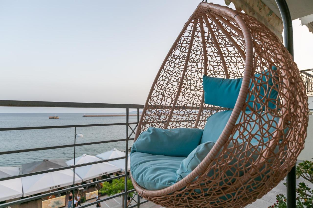 Seafront Kalamata Haven - Blue Luxury Suite 외부 사진
