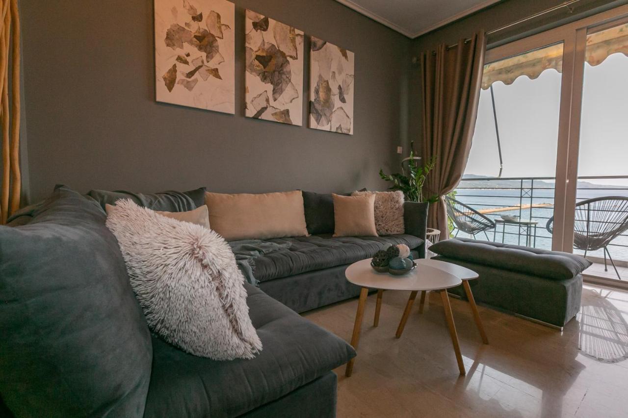 Seafront Kalamata Haven - Blue Luxury Suite 외부 사진