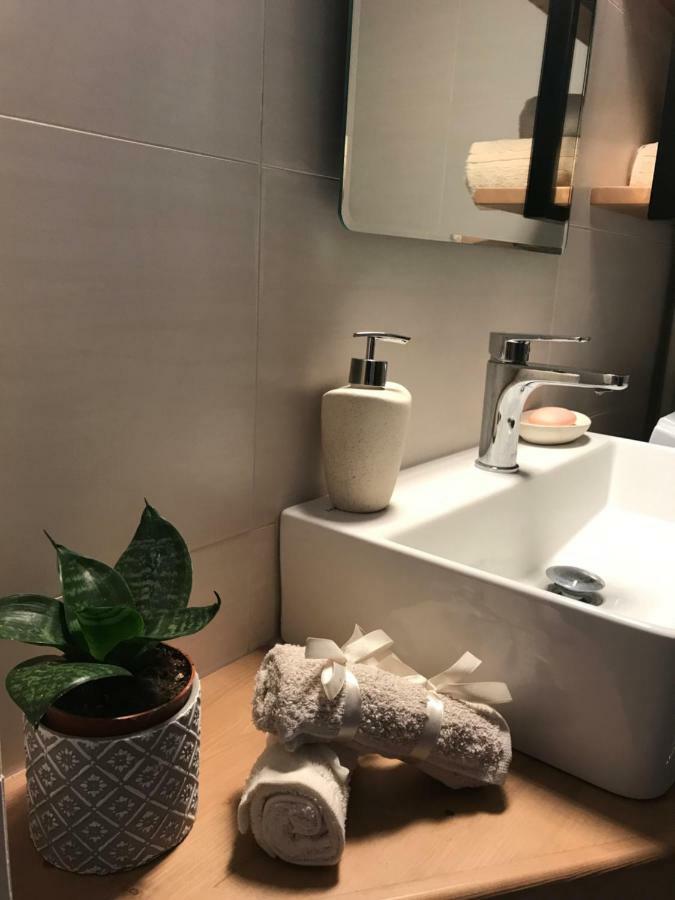 Seafront Kalamata Haven - Blue Luxury Suite 외부 사진