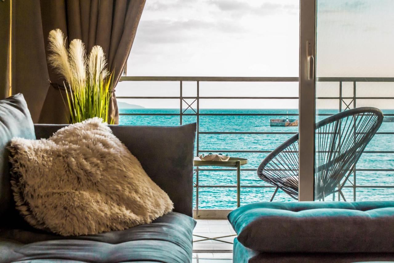 Seafront Kalamata Haven - Blue Luxury Suite 외부 사진